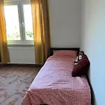 Geraeumig, Modern Und Perfekt Angebunden!