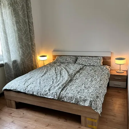 Geraeumig, Modern Und Perfekt Angebunden! Apartamento
