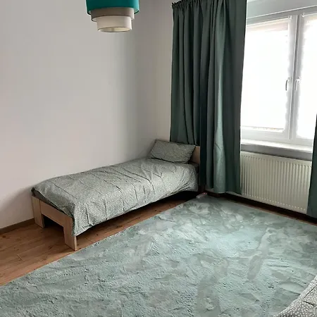 Geraeumig, Modern Und Perfekt Angebunden! 아파트 마로우